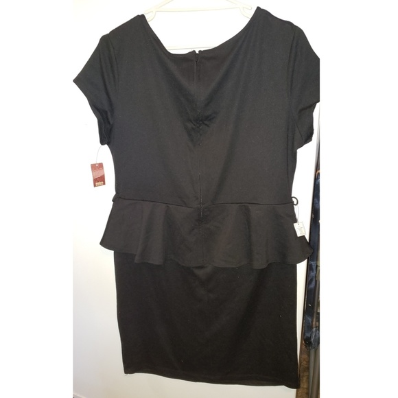 Scoop Neck S/S Peplum Dress - Picture 1 of 2